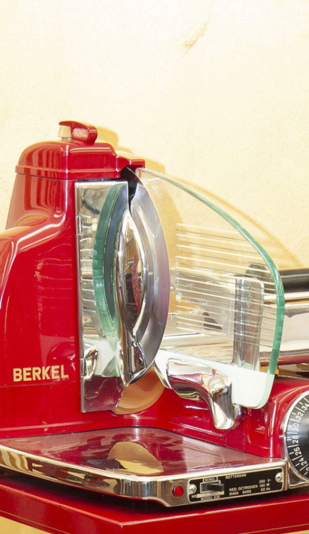 Affettatrice elettrica Berkel modello 836 rossa